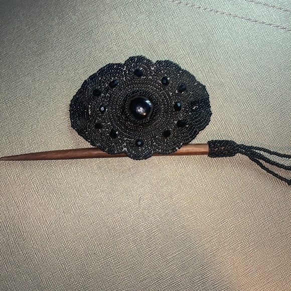 Hair clip - Picture 4 of 4